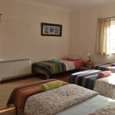Gasthof Omassim Yoga, Veggie & Surf Guesthouse - Casa Rosa Ericeira